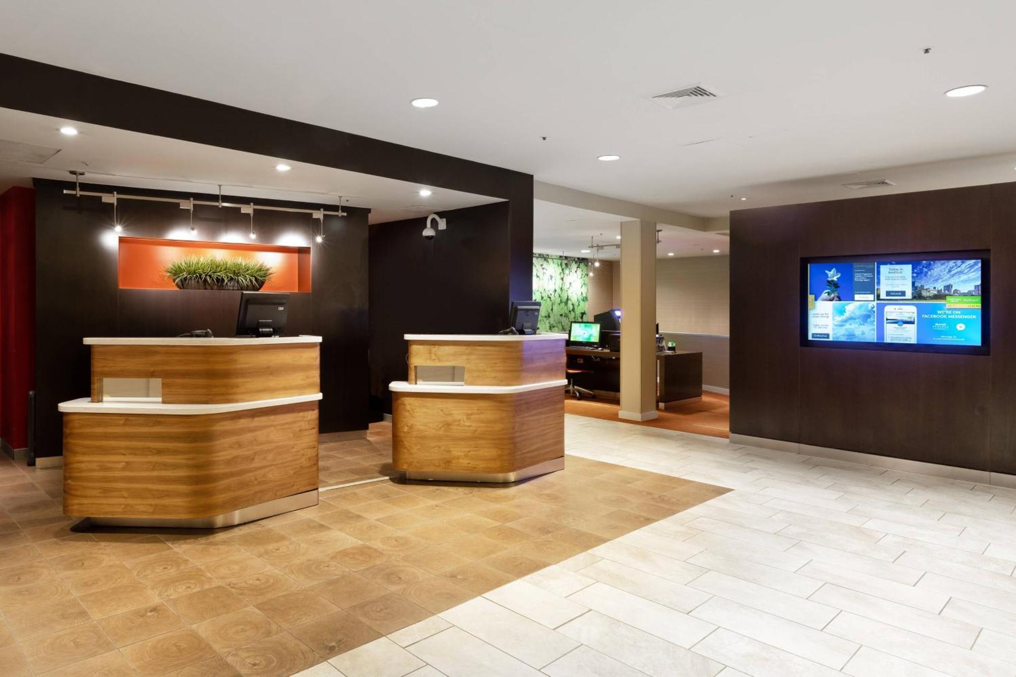 Courtyard By Marriott Dallas-Fort Worth/Bedford Ngoại thất bức ảnh