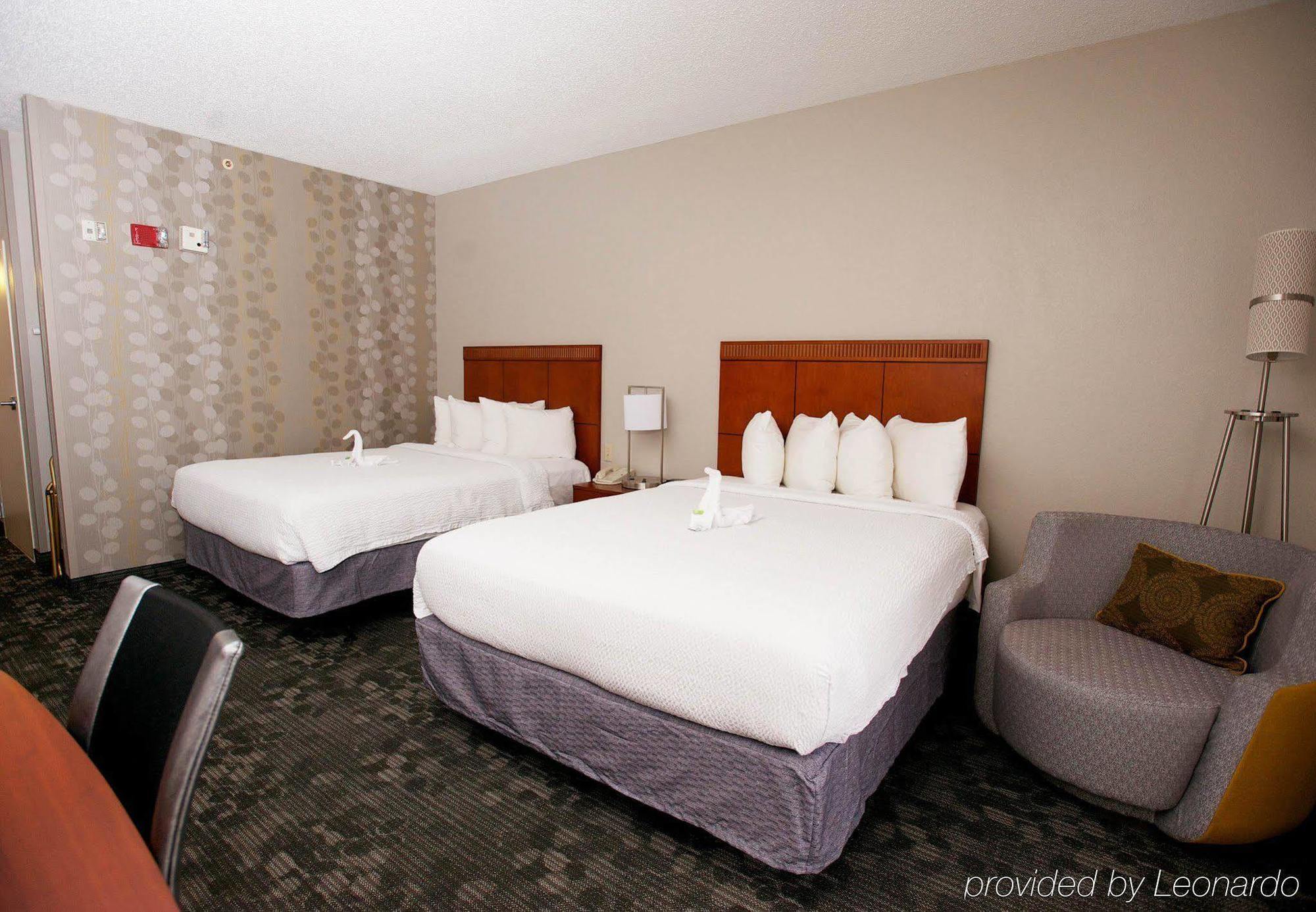 Courtyard By Marriott Dallas-Fort Worth/Bedford Ngoại thất bức ảnh
